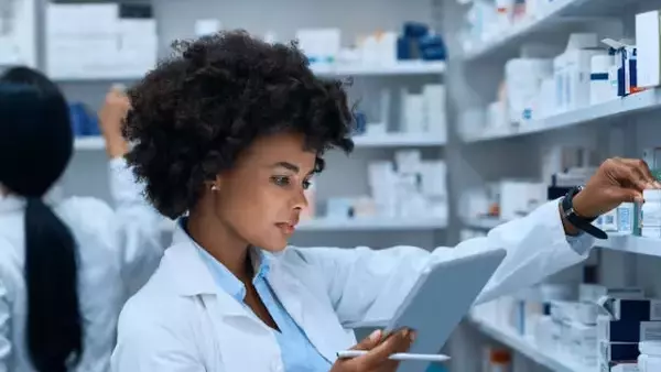 Exploring Pharmacy Programs: A Pathway to Diverse Careers and Lifelong Learning
