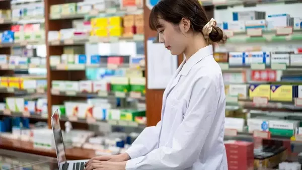 Pharmacist Assistant Course: An Overview