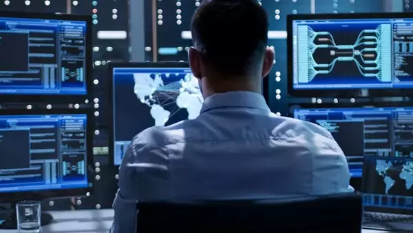 Overview of Cyber Security Courses: Key Considerations for Learners and Professionals