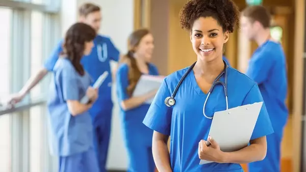 Fast‑Track Your Healthcare Career:  Online CNA Classes Explained