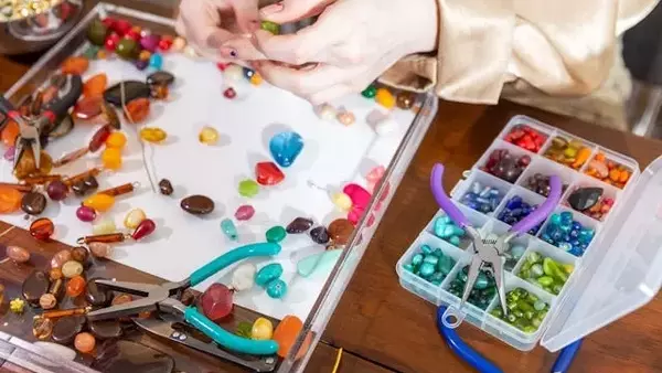 Reconnecting with Childhood Hobbies: A Path to Digital Detox