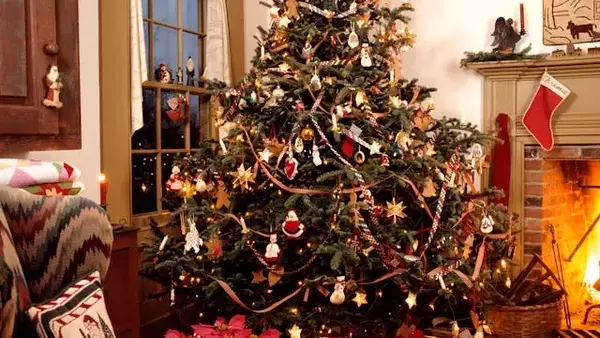 Nostalgic '90s Christmas Decor: A Guide to Festive Charm