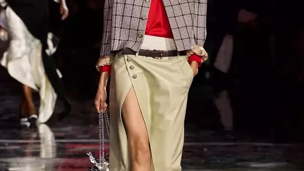Blazy's Debut Collection for Chanel Ignites Fashion Frenzy