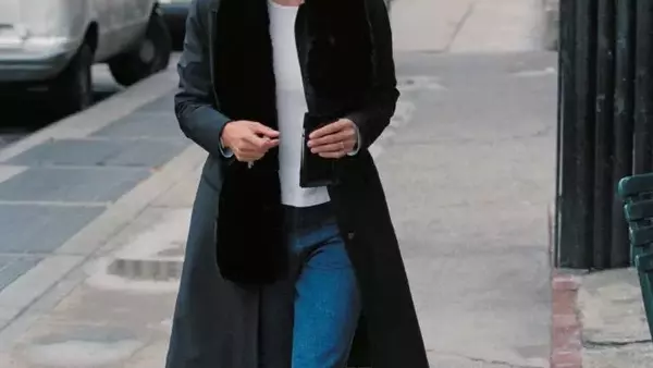 The Enduring Appeal of 90s Fashion: A Modern Revival