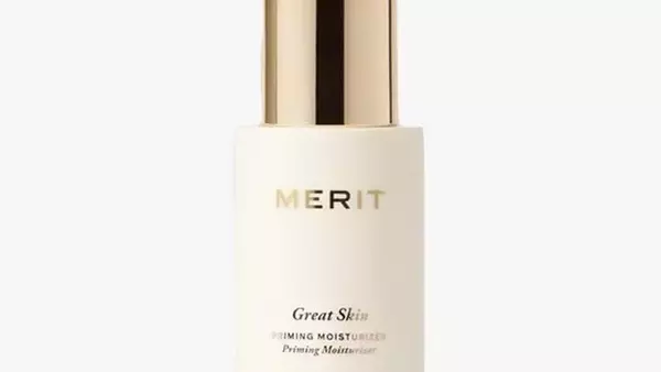 The Quest for the Perfect Natural Finish Moisturizer: Hydration Without the Shine