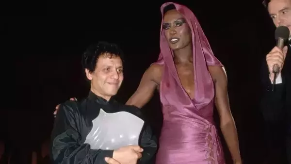 Iconic Duos: Celebrities and Their Fashion Designers