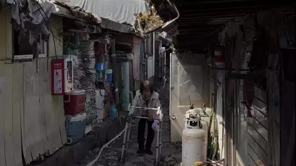 Squatters' Resilience in Seoul's Affluent Gangnam