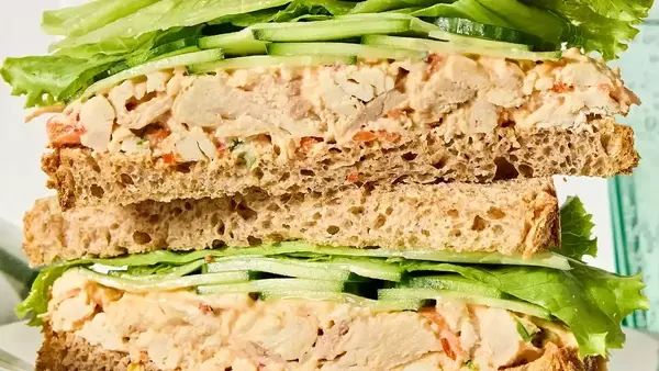 Spicy Chicken Salad Sandwich: A Flavorful and Healthy Lunch Option