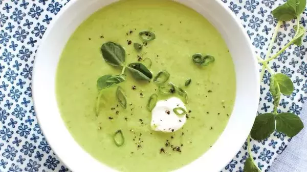 Velvety Sweet Pea Soup: A Culinary Delight