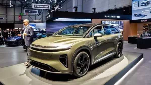 Lucid's Autonomous Vehicle Ambitions Propel Forward with Executive's Inaugural Ride in Uber-Nuro Collaborative Robotaxi