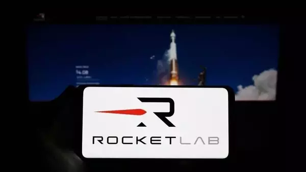 Leading Large-Cap Stocks Soar Amidst Tech and AI Boom