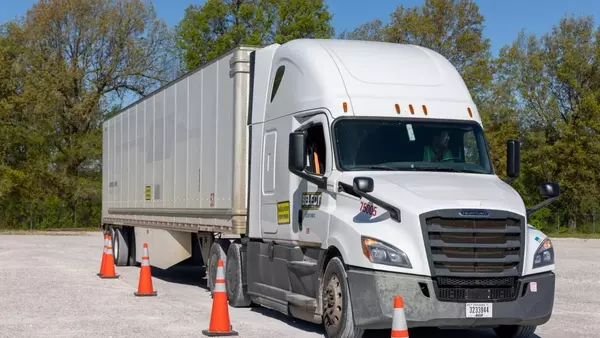 🚛 𝐀𝐦𝐚𝐳𝐨𝐧 𝐋𝐨𝐜𝐚𝐥 𝐂𝐃𝐋 𝟔-𝐖𝐞𝐞𝐤 𝐏𝐚𝐢𝐝 𝐓𝐫𝐚𝐢𝐧𝐢𝐧𝐠: 𝐋𝐞𝐚𝐫𝐧 𝐚𝐧𝐝 𝐄𝐚𝐫𝐧 + 𝐉𝐨𝐛 𝐏𝐥𝐚𝐜𝐞𝐦𝐞𝐧𝐭