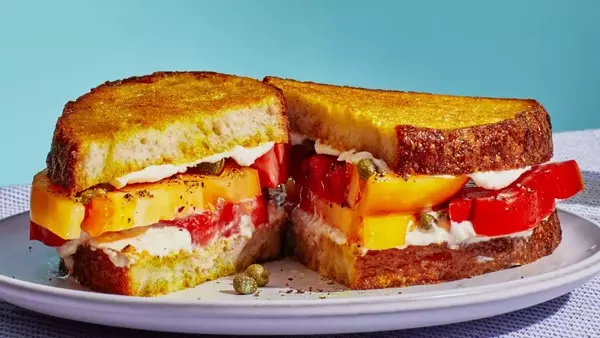 Exploring the World of Heirloom Tomatoes: A Comprehensive Guide