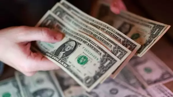 Dollar Strengthens Amidst Lingering Doubts Over Iran Peace Accord