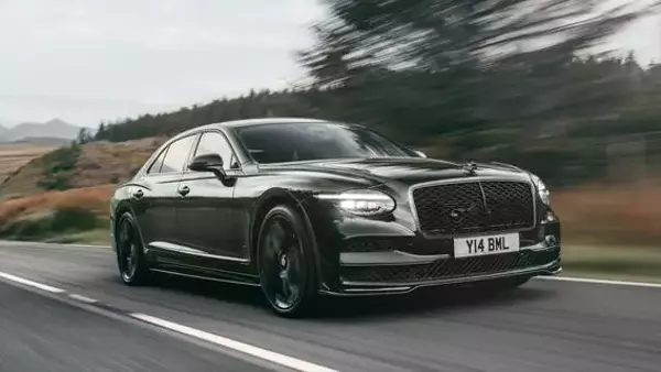 2027 Bentley Flying Spur: A Luxurious and Powerful Sedan Redefined