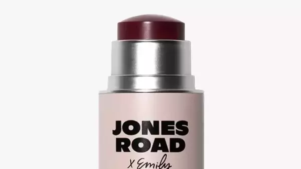 Achieving Youthful Radiance: Bobbi Brown's Blush Secrets for Ageless Skin