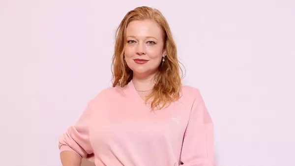 Sarah Snook's Post-Succession Triumph: Embracing Complex Roles in 'All Her Fault'