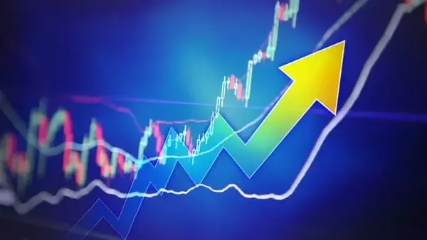 Market Dynamics: Navigating the S&P 500's Current Trajectory