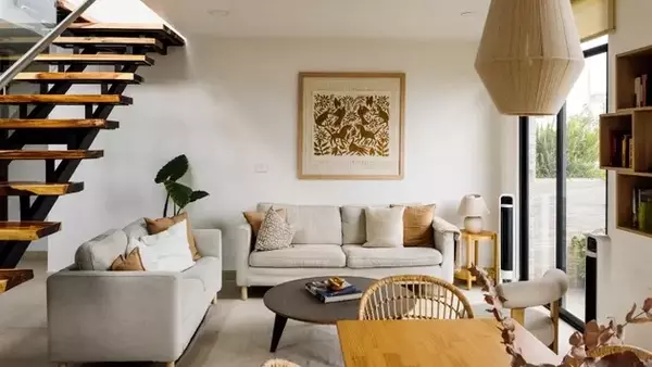Hooker Furnishings Stock Soars on Exceeded Expectations
