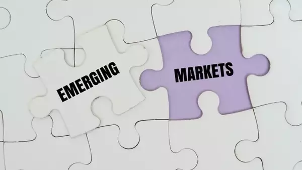 Emerging Markets Bonds: Navigating Geopolitical Shifts for Superior Returns
