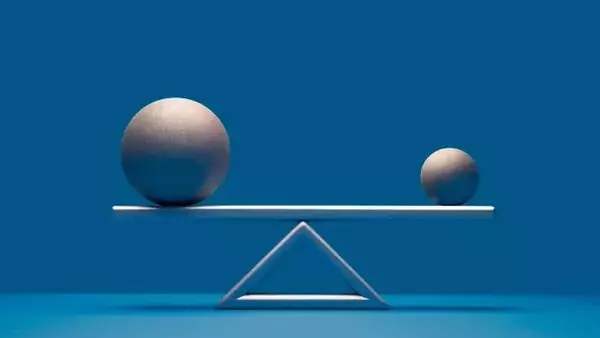 DFSV: Financial Sector Overweight to Benefit in a High-Rate Environment