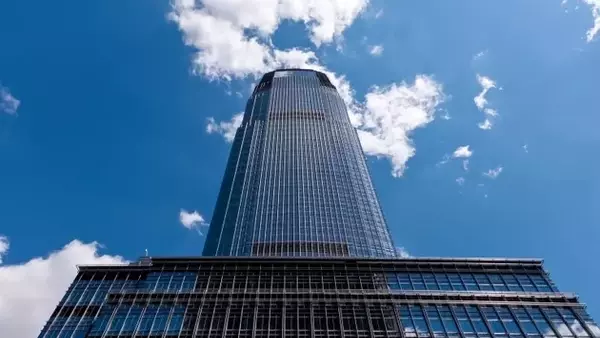 Goldman Sachs: A Hold Rating Amidst Valuation Concerns