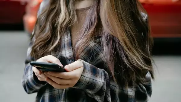 Adolescents Turn to AI Chatbots for Mental Health Support: What Parents Need to Know