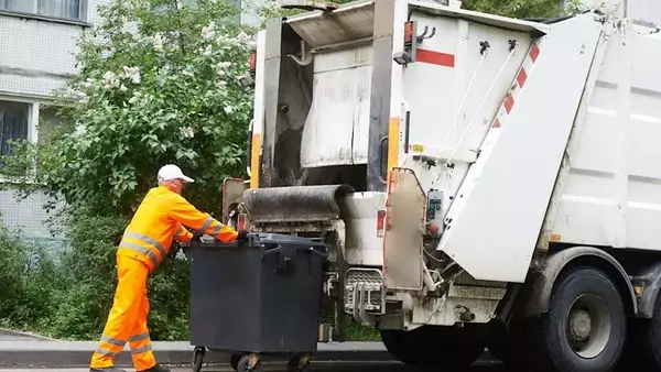 Waste Management's Strong Free Cash Flow and Strategic Acquisitions Make it an Attractive Investment