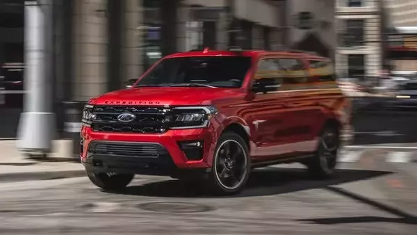 Ford Expedition Recall: Center Console Hazard