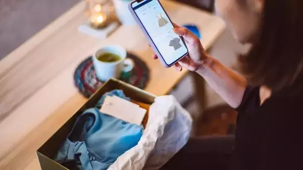 Stitch Fix: A Glimmer of Hope Amidst Persistent Challenges