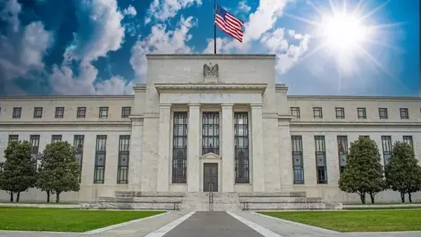 Fed's New Era: Warsh's Hawkish Stance and Market Implications