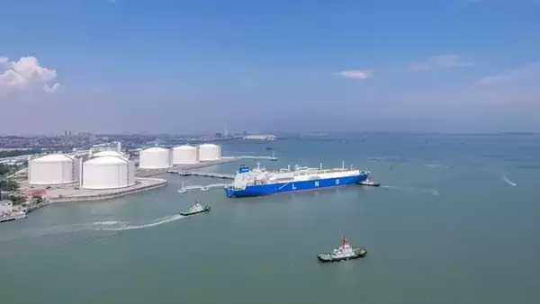 Hoegh LNG Partners Preferred Shares: A Stable 10.5% Yield Amidst Market Shifts
