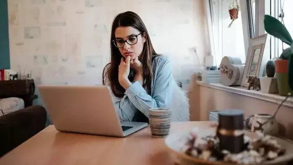 Investing in VOO at All-Time Market Highs: A Prudent Approach?