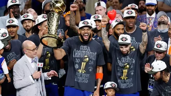 Knicks Celebrate NBA Championship on 'The Tonight Show'