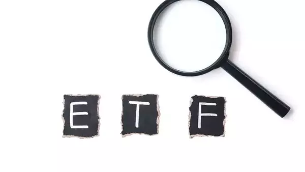 Financial Sector ETF (XLF) Downgraded Amid Underperformance and Valuation Concerns