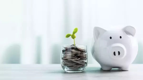 Strategic Investment Moves Amidst Market Peaks: A May 2026 Review