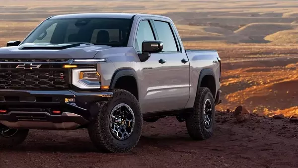 2027 Chevrolet Silverado Unveiled with Enhanced V8 Power and Advanced Technology