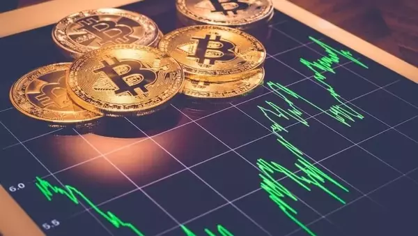 Cryptocurrency Markets Face 'Extreme Fear' as Bitcoin Nears Critical Support