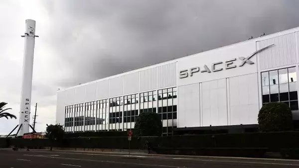 SpaceX Valuation: A Risky Bet on Future Potential