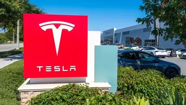 The Convergence of Tesla and SpaceX: A New Investment Landscape
