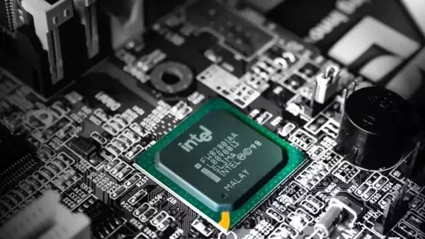 Intel's Growth Trajectory: Beyond Political Endorsements