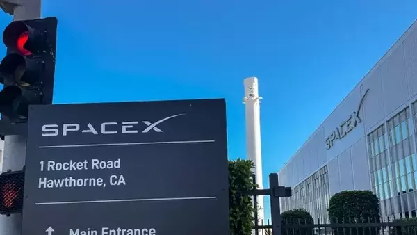 SCHV's Unexpected SpaceX Holding: A Deep Dive into ETF Strategy