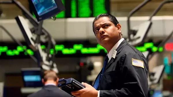 S&P 500's CAPE Ratio Signals Potential Market Downturn