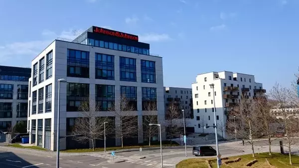 Johnson & Johnson: A Robust Investment Option Beyond AI Hype