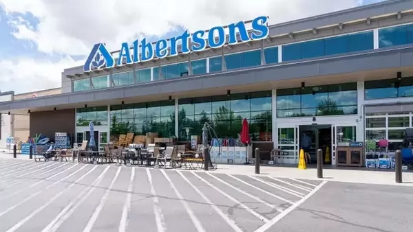 Albertsons Navigates Digital Future Amidst Financial Headwinds